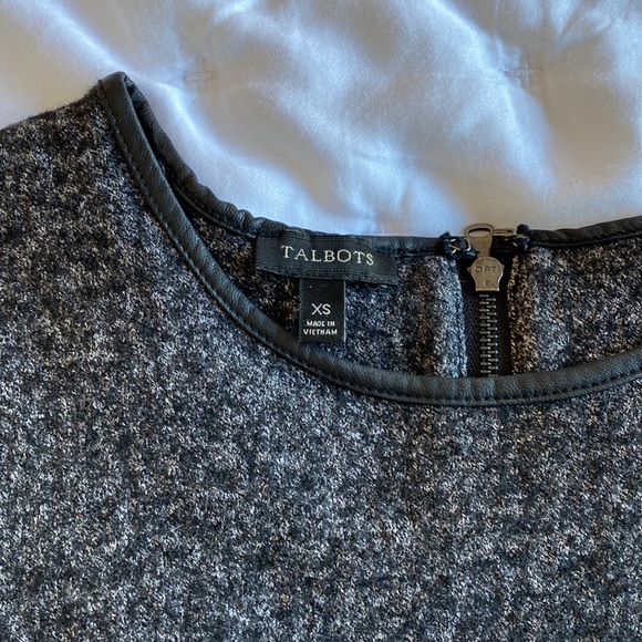 Talbots wool top with leather sleeves - Picture 3 of 4